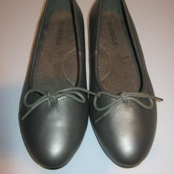 New, Pewter Ballet Flats, SZ. 9 Wide - Picture 1 of 4